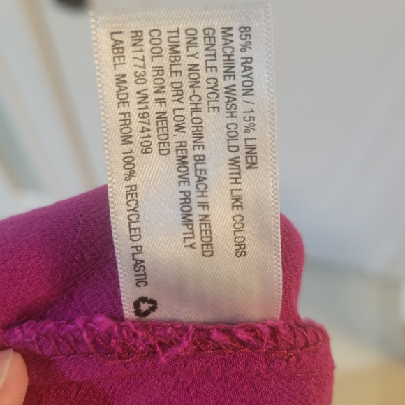 Universal Thread Magenta Top - Picture 5 of 5